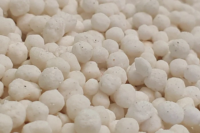 Co to są nawozy azotowe i dlaczego są ważne w rolnictwie?